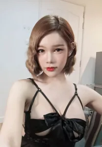 patamawadee-seenoi-BlackRoom