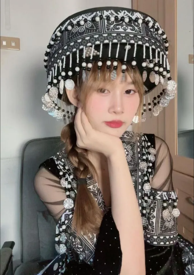 ยูมิสาวลาว