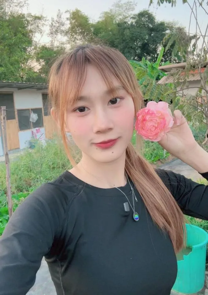 ยูมิสาวลาว